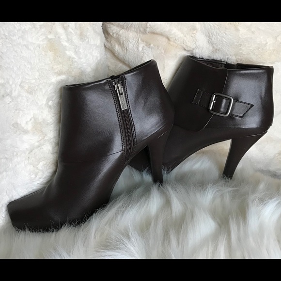 🎉KENNETH COLE REACTION🎉 - Picture 3 of 5